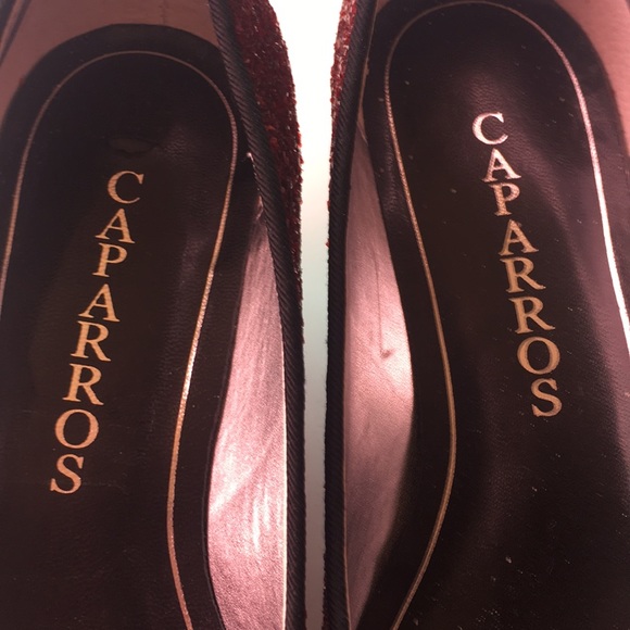 shoes - Picture 2 of 5